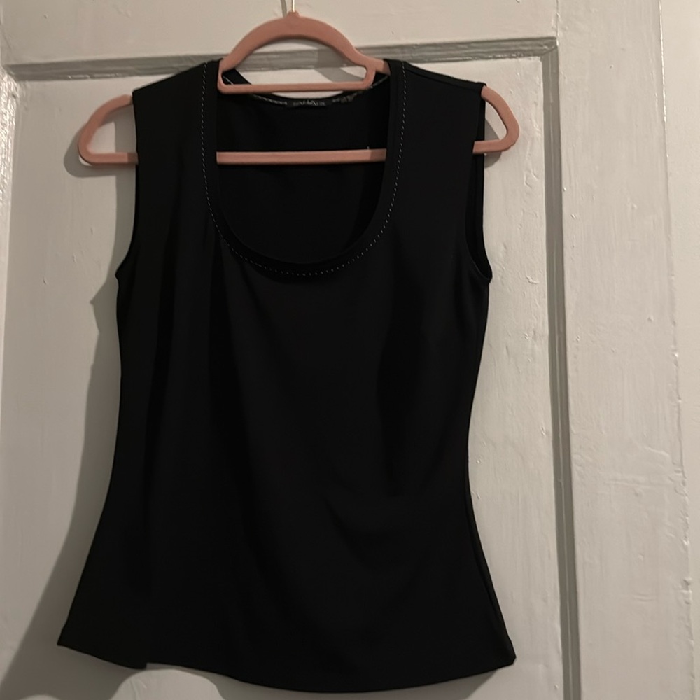 Tahiti Black Tank with White Stitching